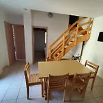 منتزه العطل Village La Manne 2*