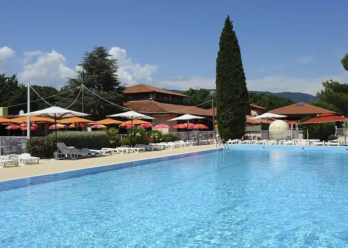 Village La Manne База отдыха